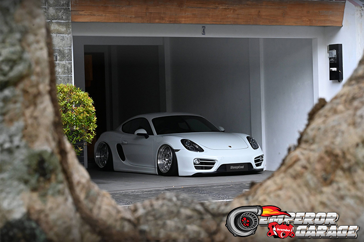 Porsche Cayman: Kombinasi Kinerja dan Desain yang Memukau