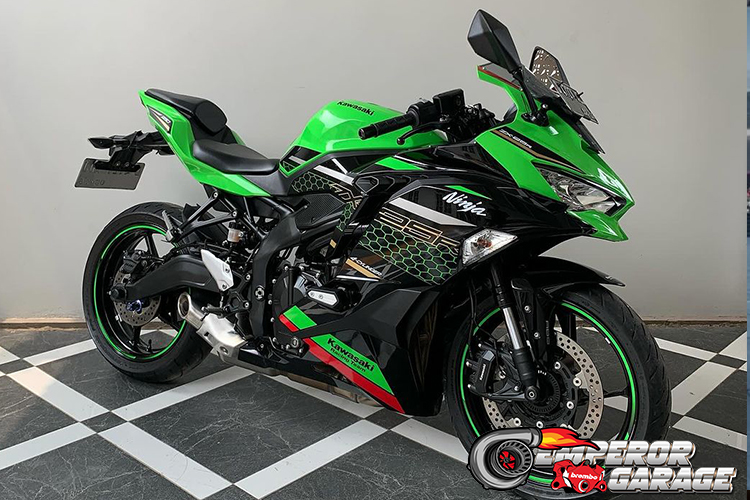 Kawasaki Ninja ZX-25RR