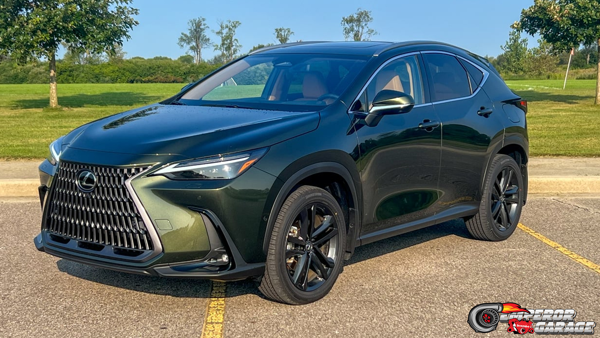 Lexus NX: Elegansi dan Teknologi dalam Sebuah SUV Premium