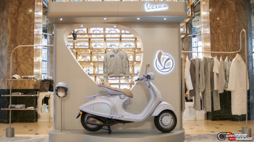 Vespa 946 Snake Edition, Motor Eksklusif Kini Hadir di Indonesia