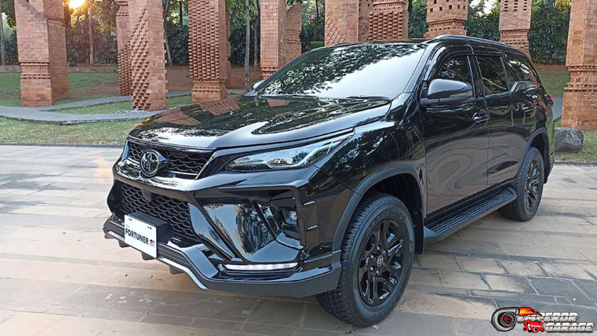 Toyota Fortuner GR Sport 2025: Desain Agresif yang Memikat